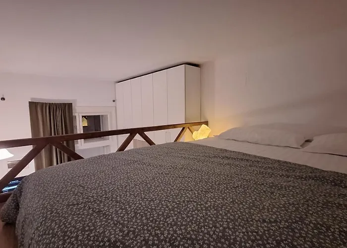 Swanhome - Central Apartment