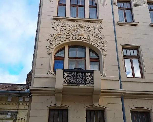 Swanhome - Central Apartment