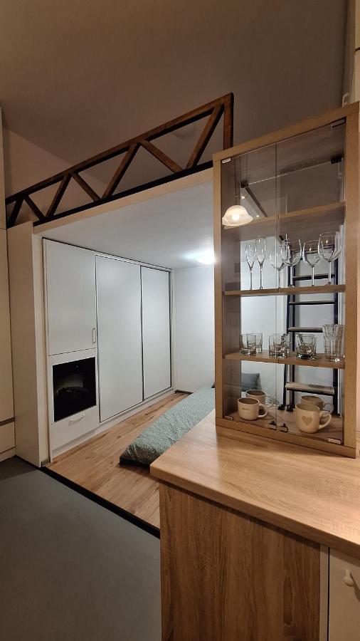 Swanhome -